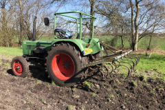 Sieverinkses: akkerbewerking met de cultivator
